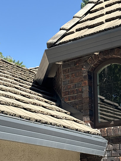Straight Line Roofing & Construction