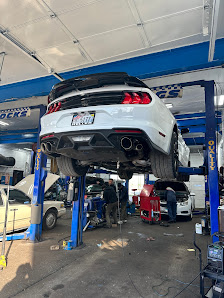 Azteca's Mufflers & Brakes