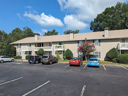 Retreat @ Towne Crossing Apartments