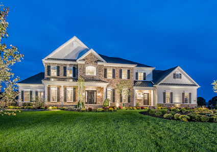 DeLuca Homes